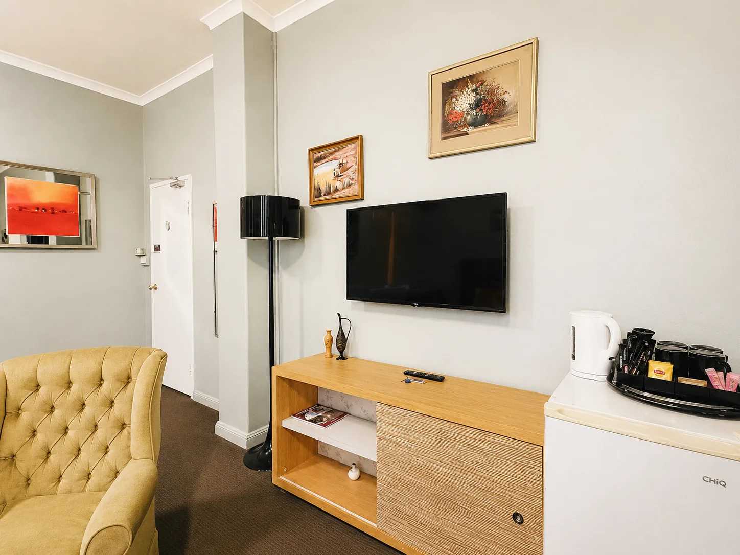 Smart TV and tea & coffee station — Family Room at Vine Valley Inn Cessnock